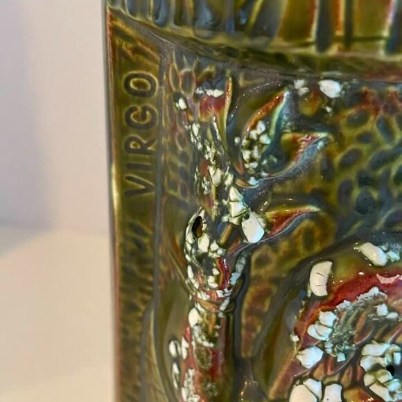 VTG 1975 Large Brutalist Art Pottery Virgo Tankard Stein Vase Signed & Dated - Picture 13 of 14